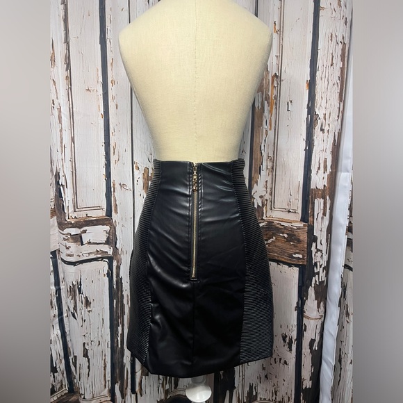 AKIRA Black and Silver Pencil Skirt - Picture 5 of 8